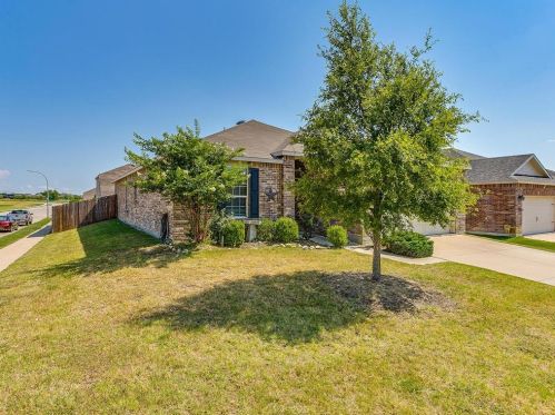 6040 Clipper Ln, Fort Worth, TX 76179-5259