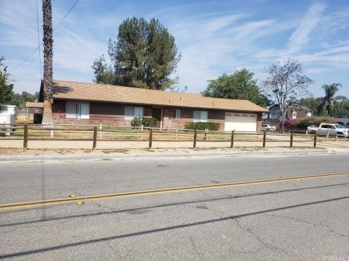 2588 Sierra Ave, Norco, CA 92860-2337