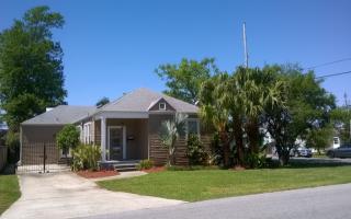 1022 Ridgelake Dr, Metairie, LA 70001-4259