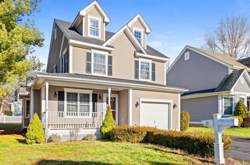 51 Olde Village Cir, Wallingford, CT 06492-4821