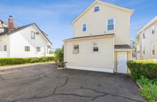 26 Oregon St, Maplewood NJ  07040-3515 exterior