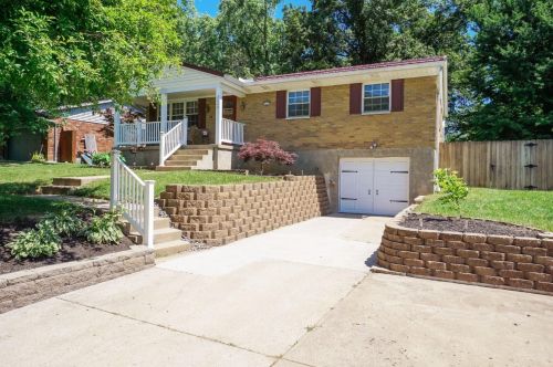 3220 Blue Rock Rd, Cincinnati, OH 45239-6100
