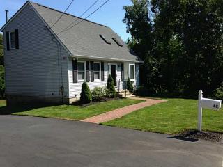 62 Wilson Ave, Providence, RI 02919-4829