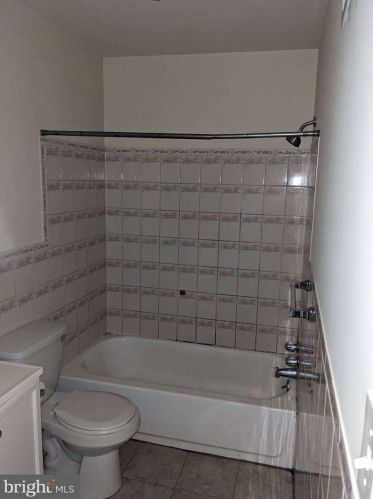 2238 12 St, Philadelphia PA 19133-1006 exterior