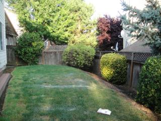 15117 Dane Ln, Portland OR  97229-8942 exterior