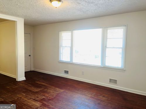 2702 Fairlane Dr, Atlanta GA  30354-2124 exterior