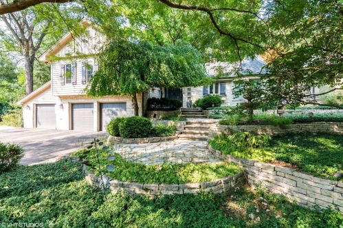 950 Clifton Ave, Glendale Heights, IL 60137-4722