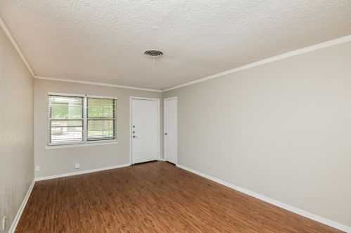 3704 Eastridge Dr, Fort Worth TX  76117-2719 exterior