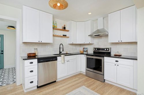 2918 Newport St, Denver CO  80207-2909 exterior