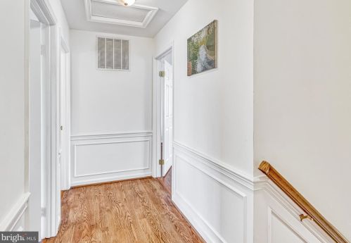 12125 Darnley Rd, Woodbridge VA  22192-6615 exterior