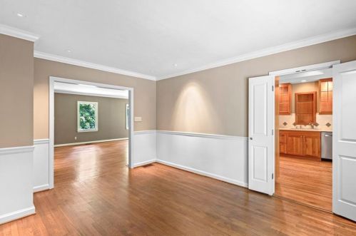 152 Burdette Rd, Atlanta GA  30327-4804 exterior