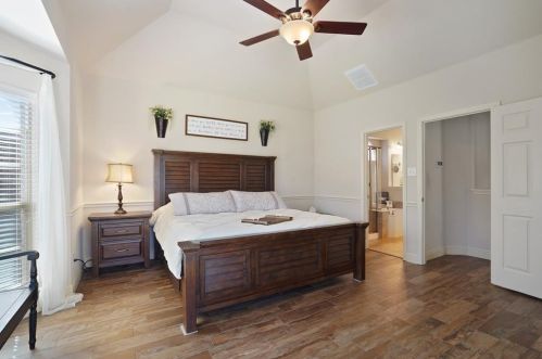 5724 Diamond Valley Dr, Fort Worth TX  76179-7607 exterior