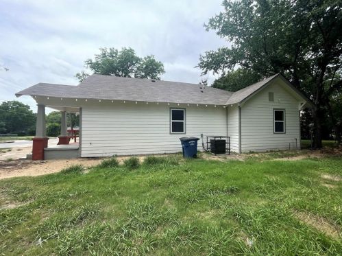 3715 Hamilton Ave, Dallas, TX 75210-1842