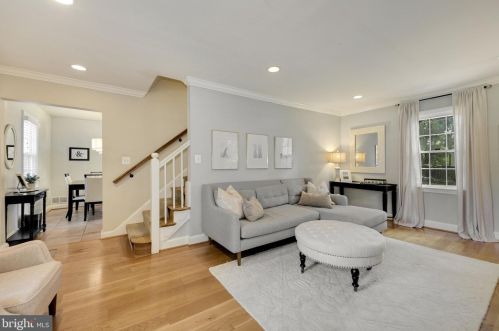 10107 Gates Ave, Silver Spring, MD 20902-5131