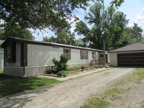 480 2nd Ave, Clifton, IL 60927-9076