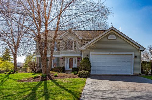 1501 Wynnfield Dr, Barrington Hills, IL 60102