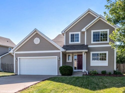 950 Willowbrook Dr, Waukee, IA 50263-8384