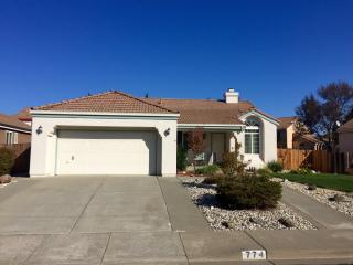 774 Laurelwood Cir, Vacaville, CA 95687-7511