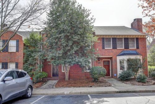871 Lenox Oaks Cir, Atlanta, GA 30324-2839