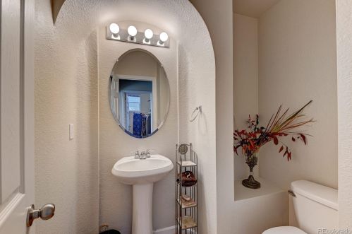 15655 Kettle Pl, Englewood CO  80112-4748 exterior