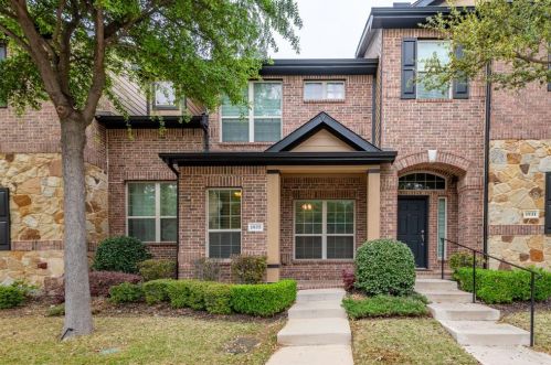 1935 Loma Linda Dr, Irving TX  75063-3924 exterior