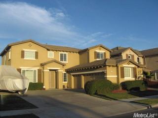 1524 Dusty Miller Ln, Ceres, CA 95307-9762