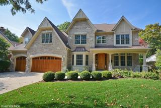 817 Heatherton Dr, Naperville, IL 60563-2220