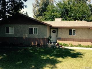 225 Emerald Dr, Merced, CA 95340-2220