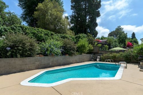 3451 Mevel Pl, Glendale CA  91214-1141 exterior