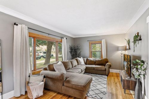 5712 42nd Ave, Minneapolis MN  55422-1632 exterior