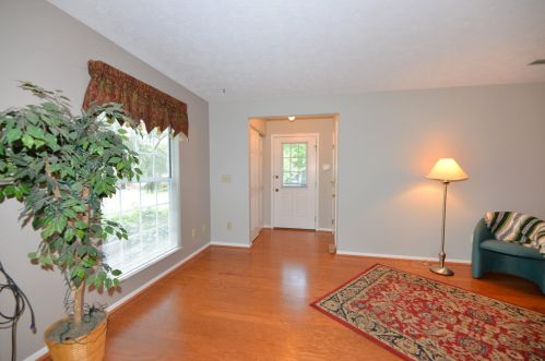 1679 Emerald Glade Ln, Cincinnati, OH 45255-3099