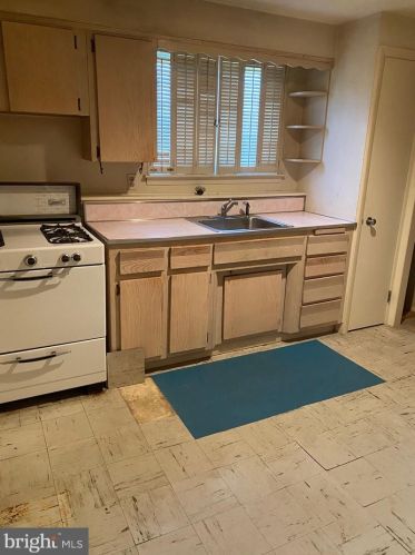 41 Bayberry Rd, Trenton NJ 08618-1023 exterior