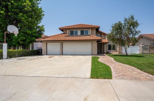 11421 Rancho Del Oro Dr, Riverside CA  92505-3582 exterior
