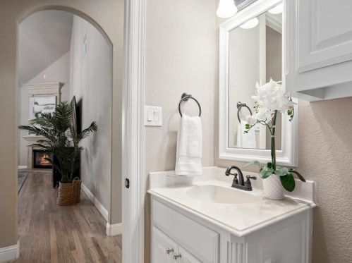 12740 Bella Vino Dr, Fort Worth TX  76126-4933 exterior