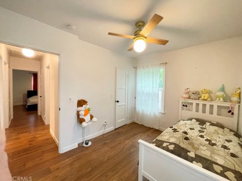 2470 Bywood Dr, Glendale CA  91206-4725 exterior