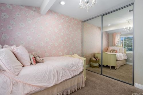 8020 Woodsboro Ave, Anaheim CA  92807-2506 exterior