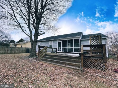 5308 Greentree Dr, Fredericksburg, VA 22407-1687