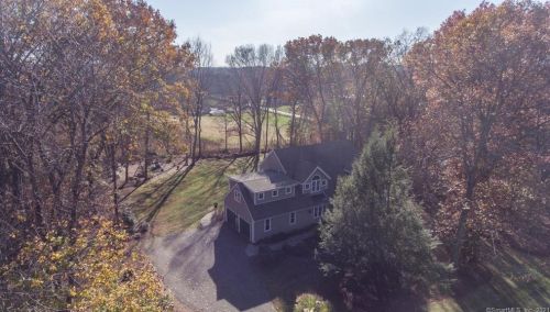 7 Ridge Ct, Cheshire, CT 06410-1236