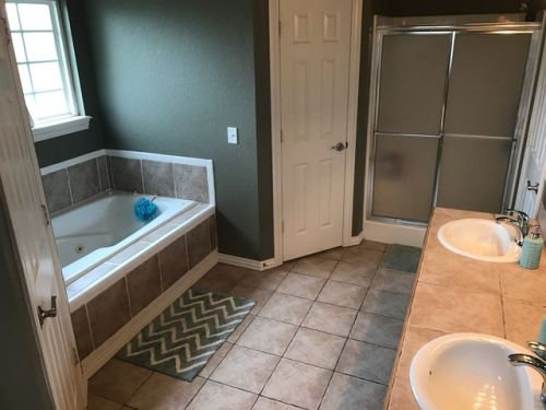 1010 Applewood Cir, Centerton, AR 72719-8953