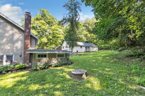 243 Cottage St, Upper Stepney CT  06468-2932 exterior