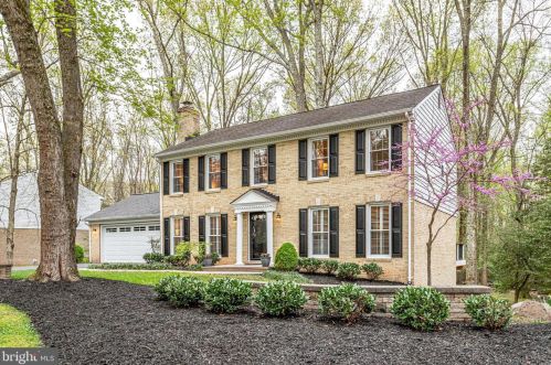 11605 Clipstone Ln, Herndon, VA 20191-3705
