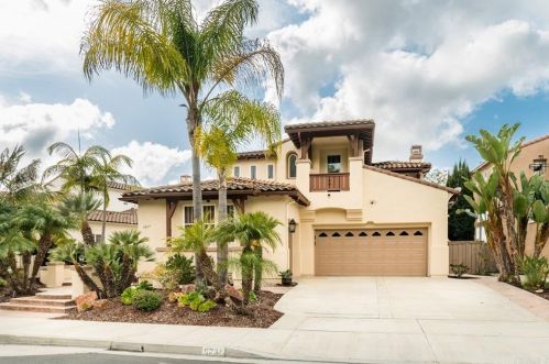6237 Paseo Privado, Carlsbad, CA 92009-1910