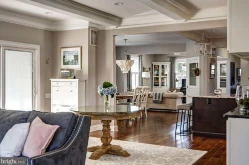 537 Grv St, Haddonfield NJ 08033-1220 exterior