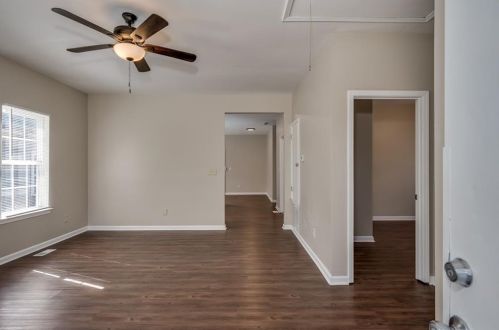 848 Capitol View Ave, Atlanta GA  30318-8331 exterior