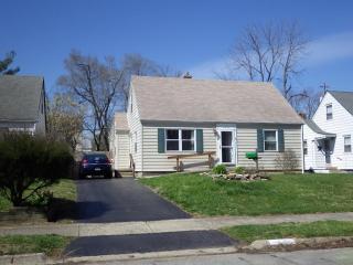 3451 Homecroft Dr, Columbus OH  43224-3232 exterior