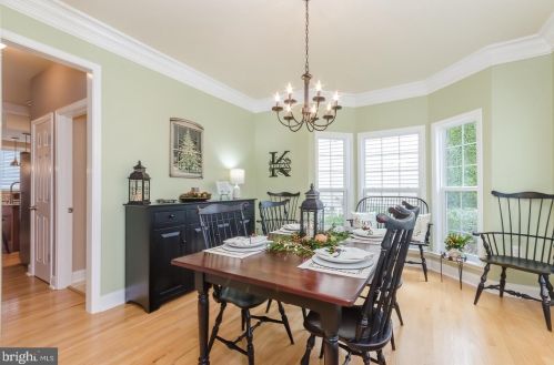 169 Colonial Dr, Charles Town WV 25414-4920 exterior