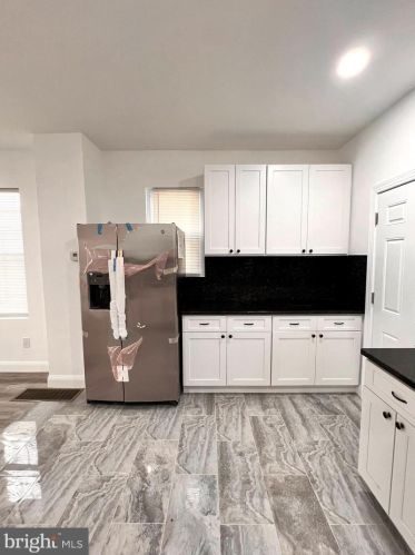 4812 10th St, Philadelphia PA 19141-3930 exterior