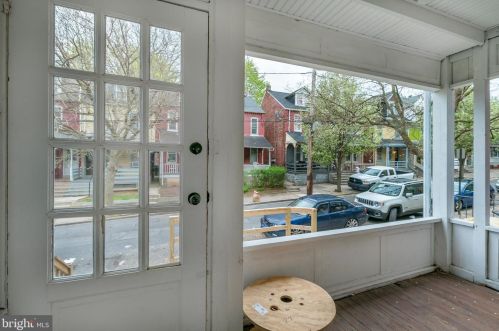 561 Pershing Ave, Lancaster, PA 17602-4369