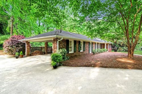 100 Finchley Ct, Atlanta GA  30328-2034 exterior