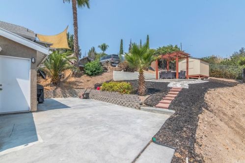 7430 Beryl St, Lemon Grove, CA 91945-3217